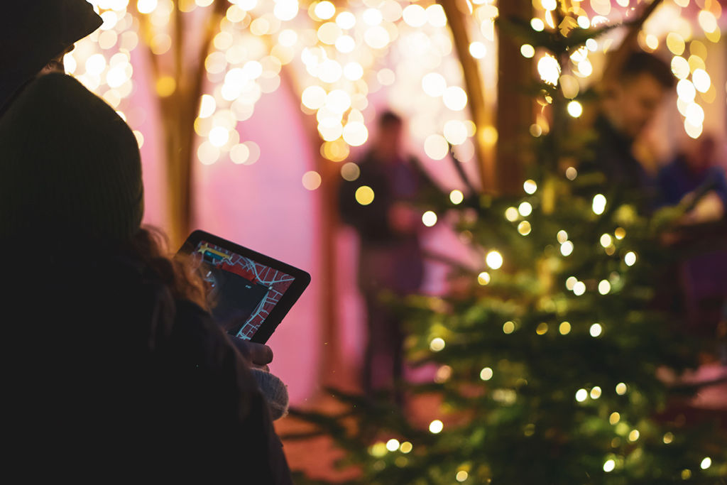 Weihnachtsmarkt mit Spiel